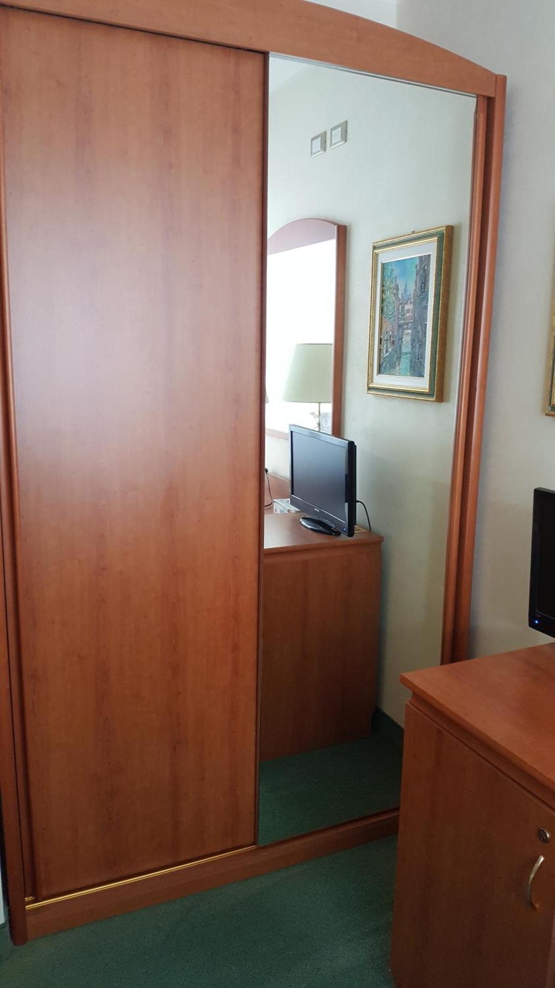 Hotel Arizona Lignano Sabbiadoro Rum bild